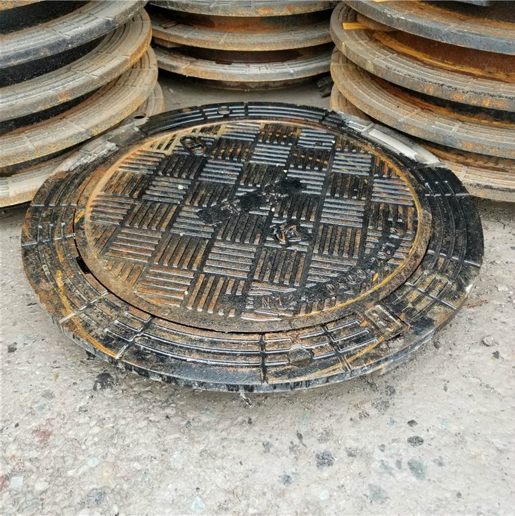 D400重型球墨铸铁井盖 市政道路与小区排污排水的安心之选